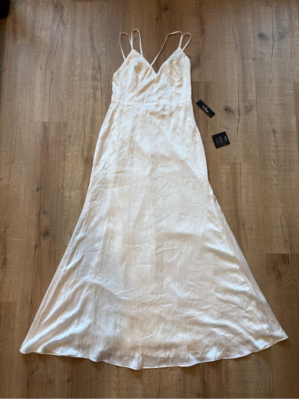 Lulu's white Slip Maxi Dress with V-Neck and Double Strap Sz large